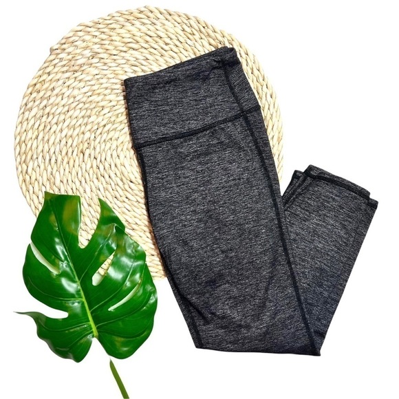 Athleta Black Marled Athletic Cropped Capri Pull On Legging Tights Size Small - Picture 1 of 17